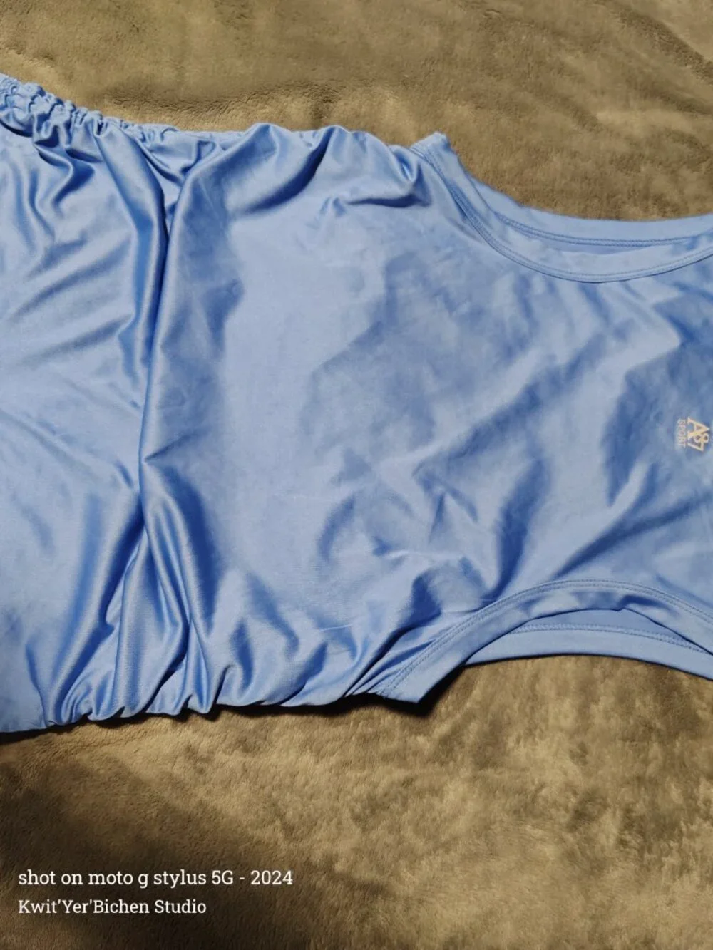 Aeropostale tank top with raised letters like new